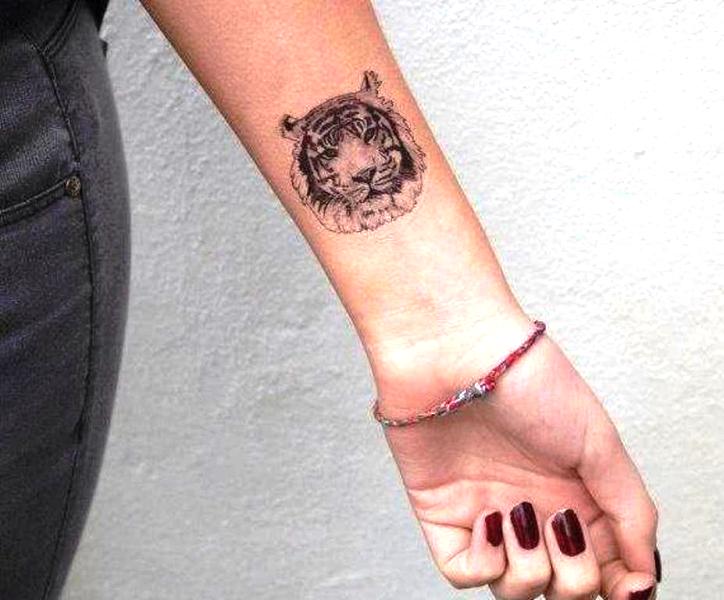 Amazing Wrist Tattoo On Wrist